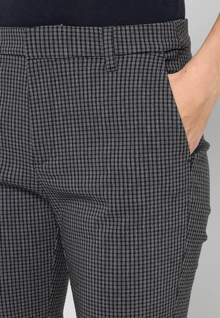 GAP SLIM FIT