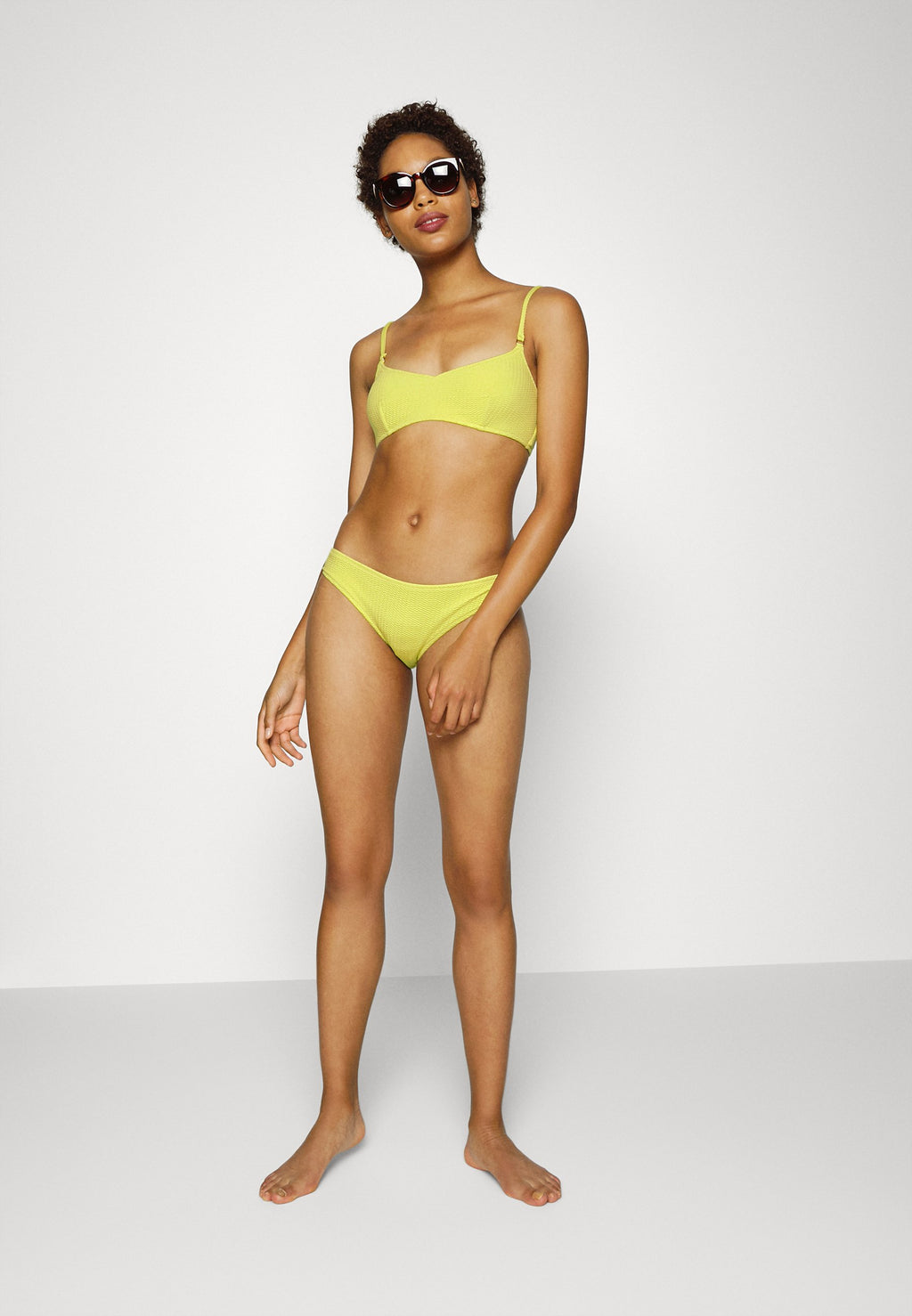 DIVE BRALETTE Media 2