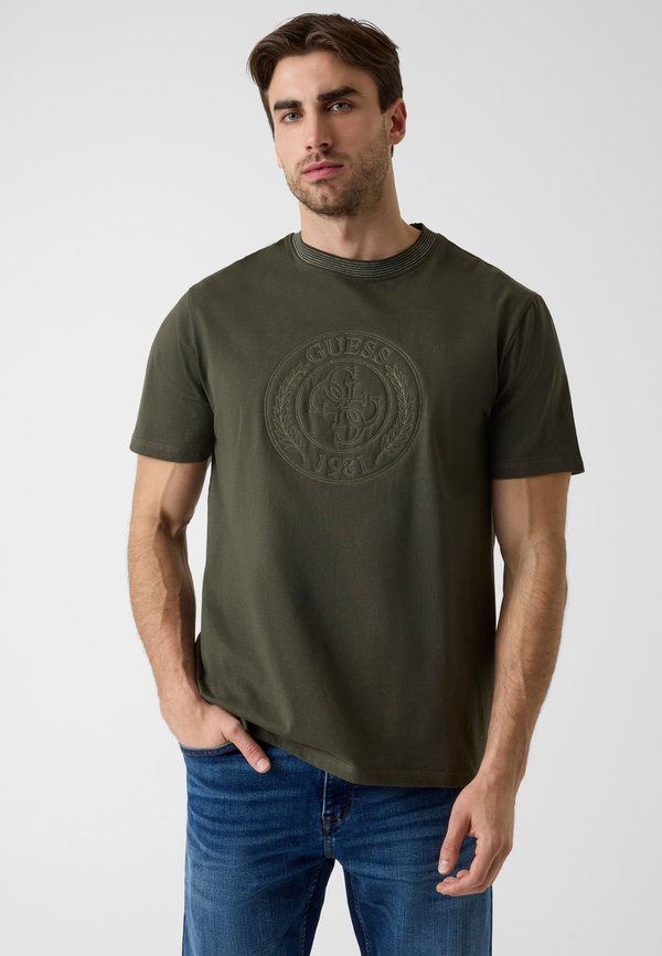 Guess T-SHIRT MIT GESTICKTEM LOGO - Print T-shirt - dunkelgrün