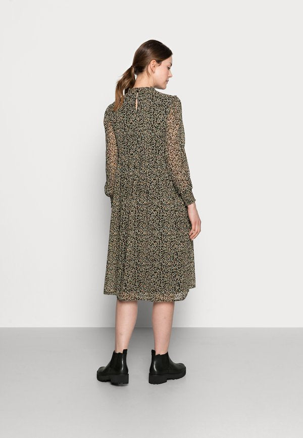 Pieces Maternity PCMTILLE MIDI DRESS