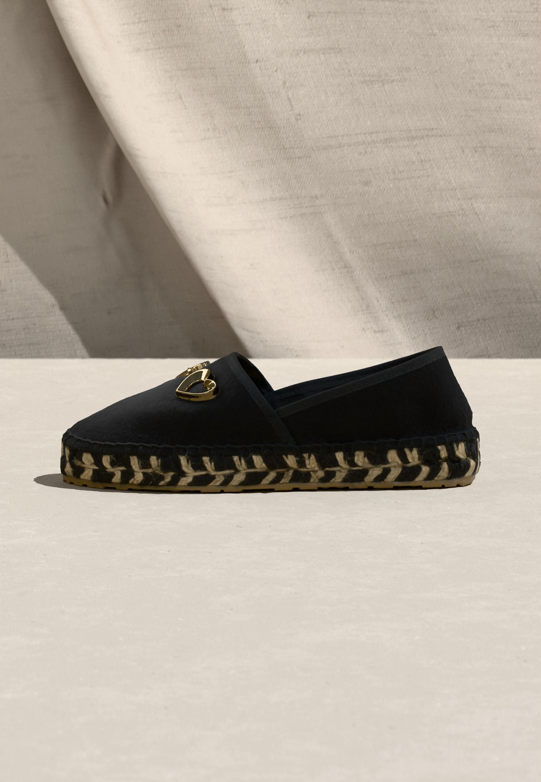 Love Moschino
