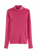 Rippstrick, Rollkragenpullover in leuchtendem Pink. Lange Ärmel und figurbetonte Silhouette mit strukturiertem Finish.