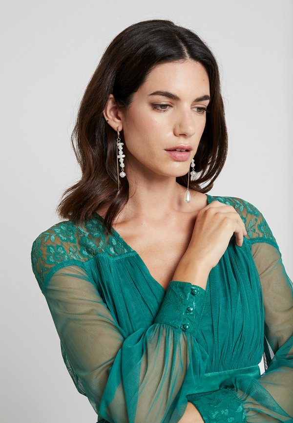 Anaya with love Maternity LACE YOKE WITH LONG SLEEVES
