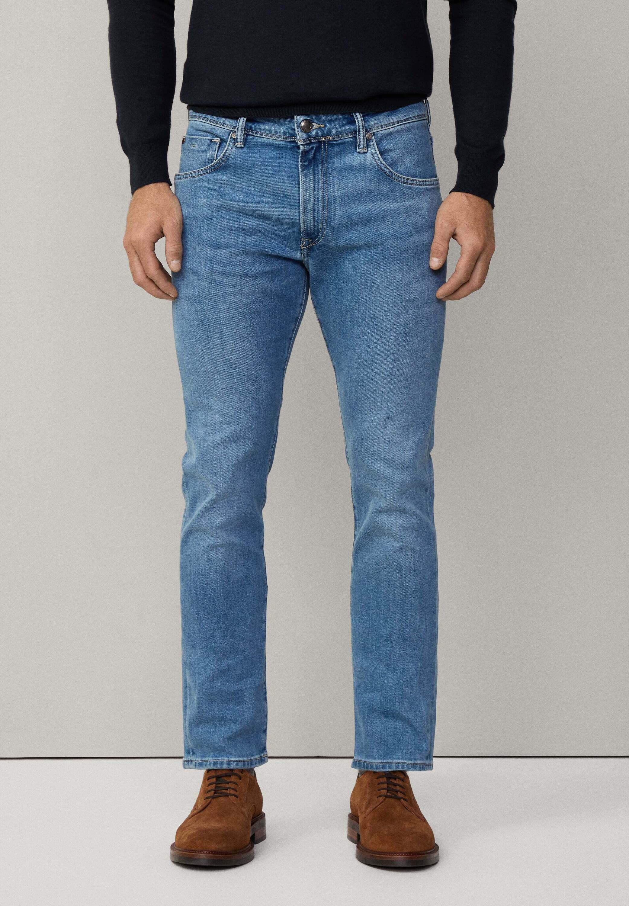 Hackett London