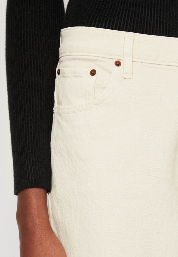 Abercrombie & Fitch  CURVY
