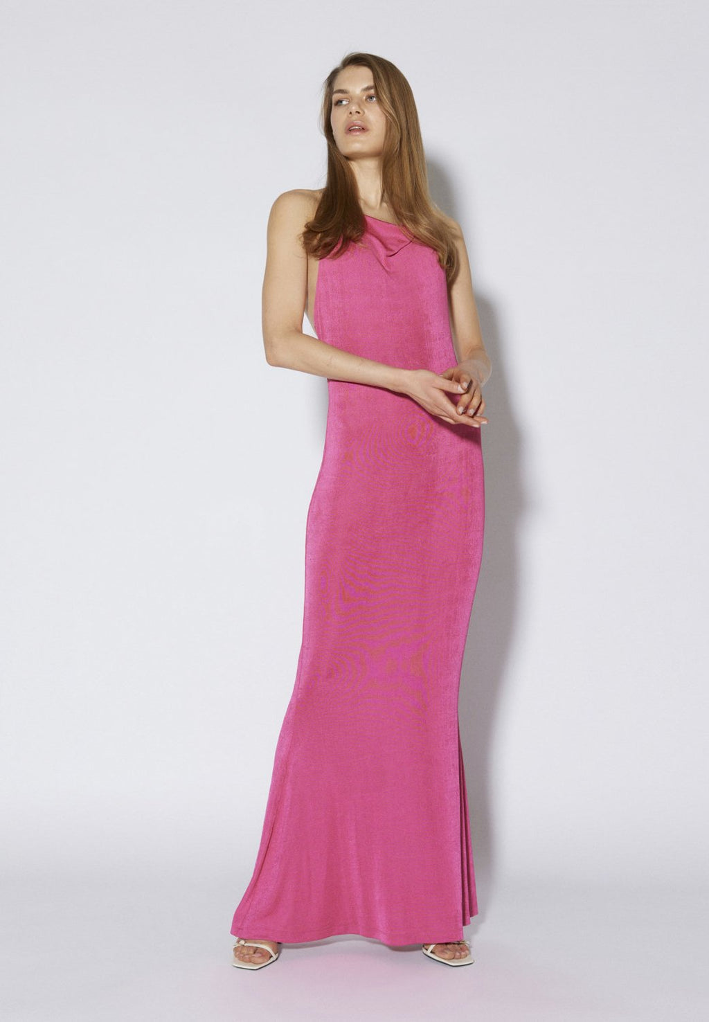 SOMETHINGNEW SNANNE HALTERNECK MAXI DRESS