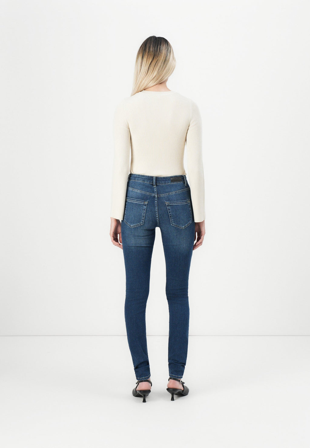 ONLBLUSH HIGH WAIST Media 4