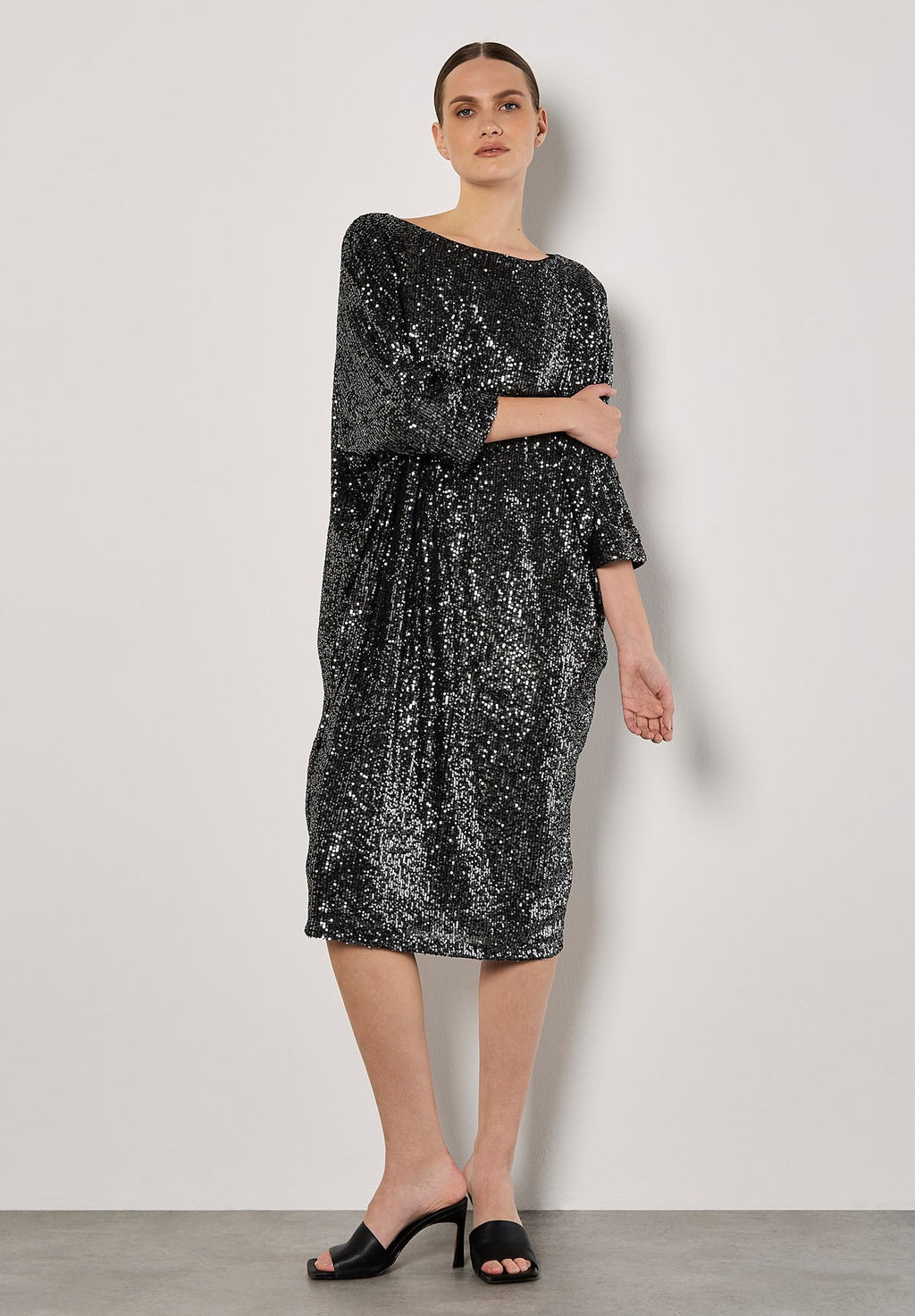 Apricot SEQUIN