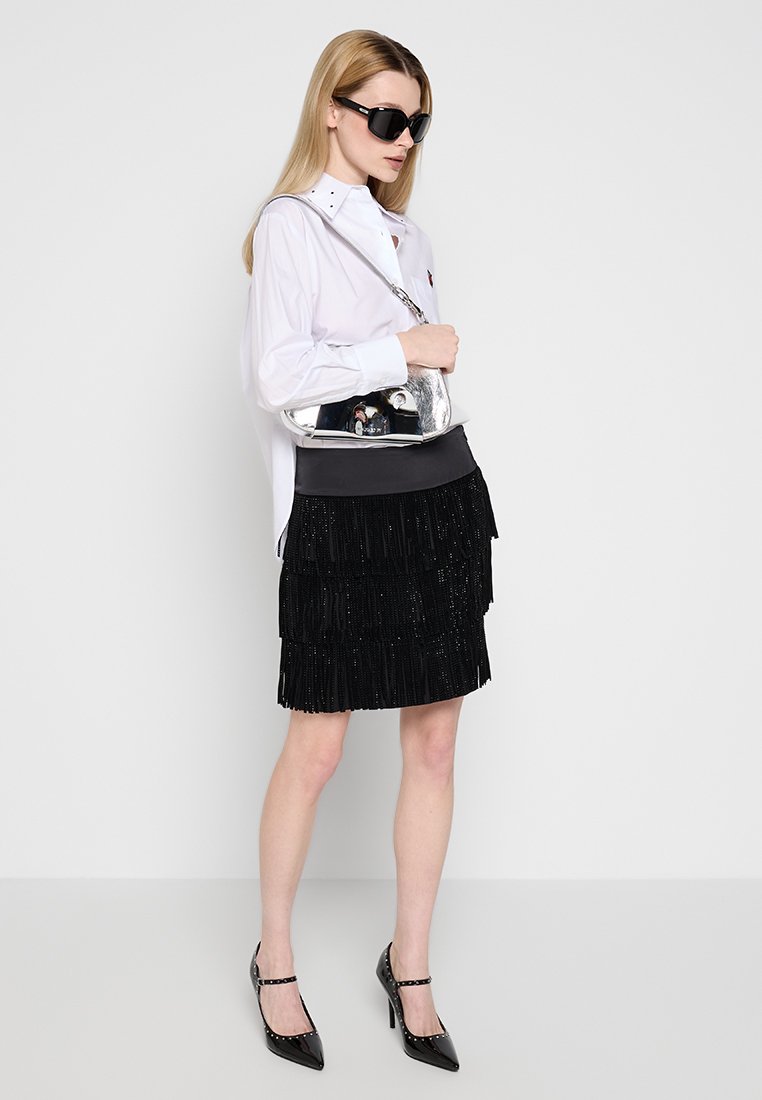DKNY