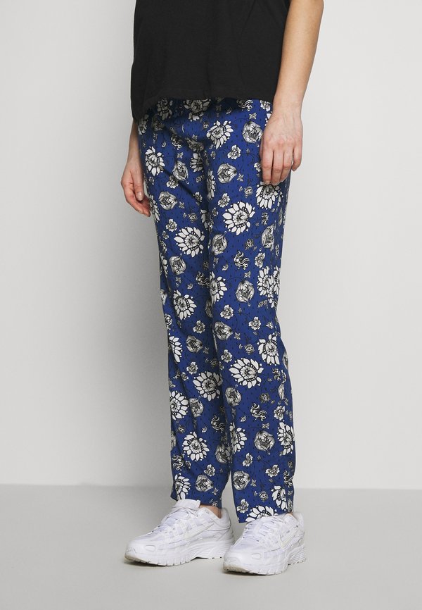 Queen Mum PANTS SINGAPORE