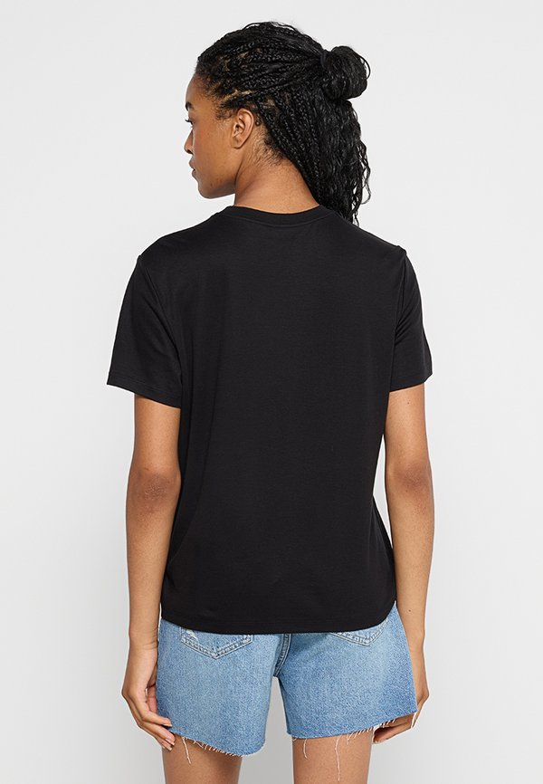 Calvin Klein Jeans