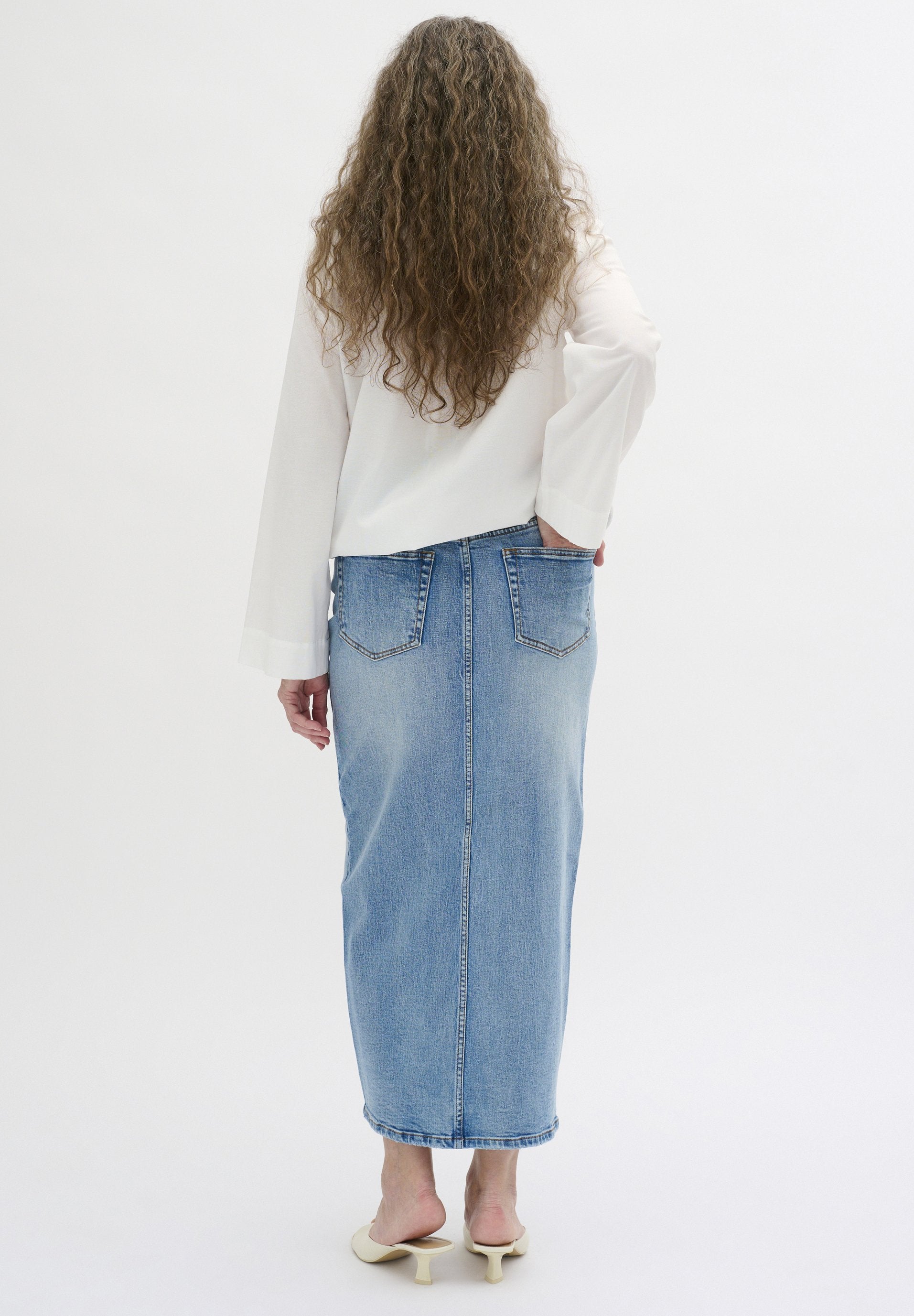 My Essential Wardrobe MWDANGO
