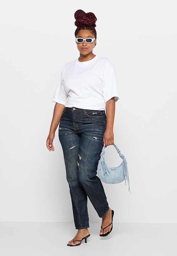 Armani Exchange