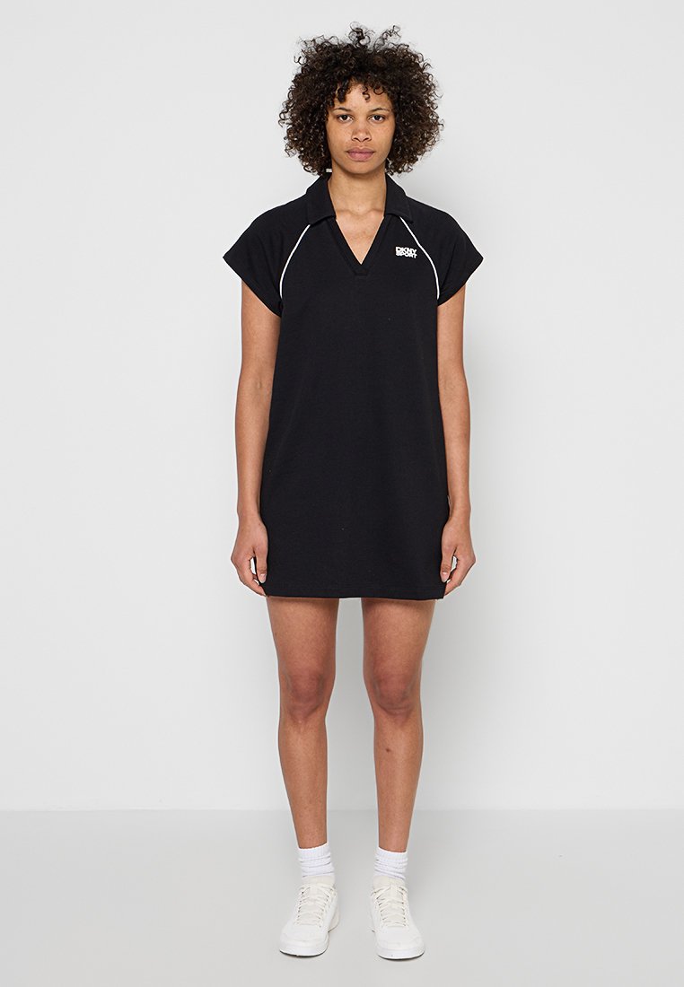 DKNY Sport