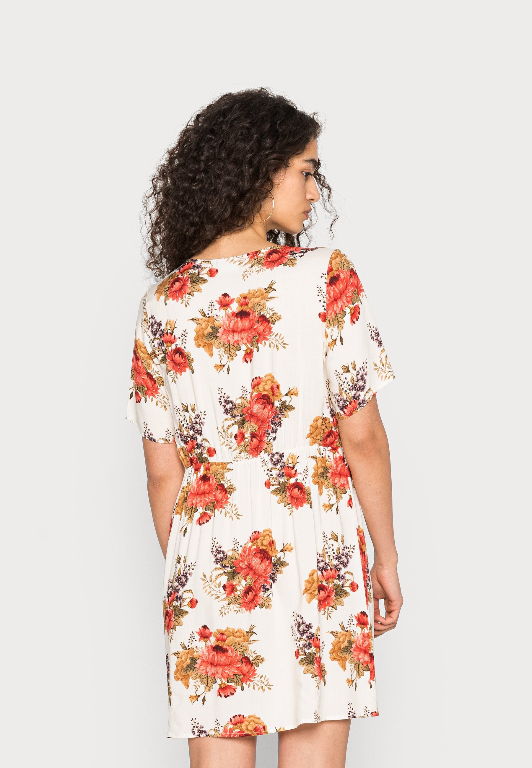 VILA VIBOLDS V NECK DRESS