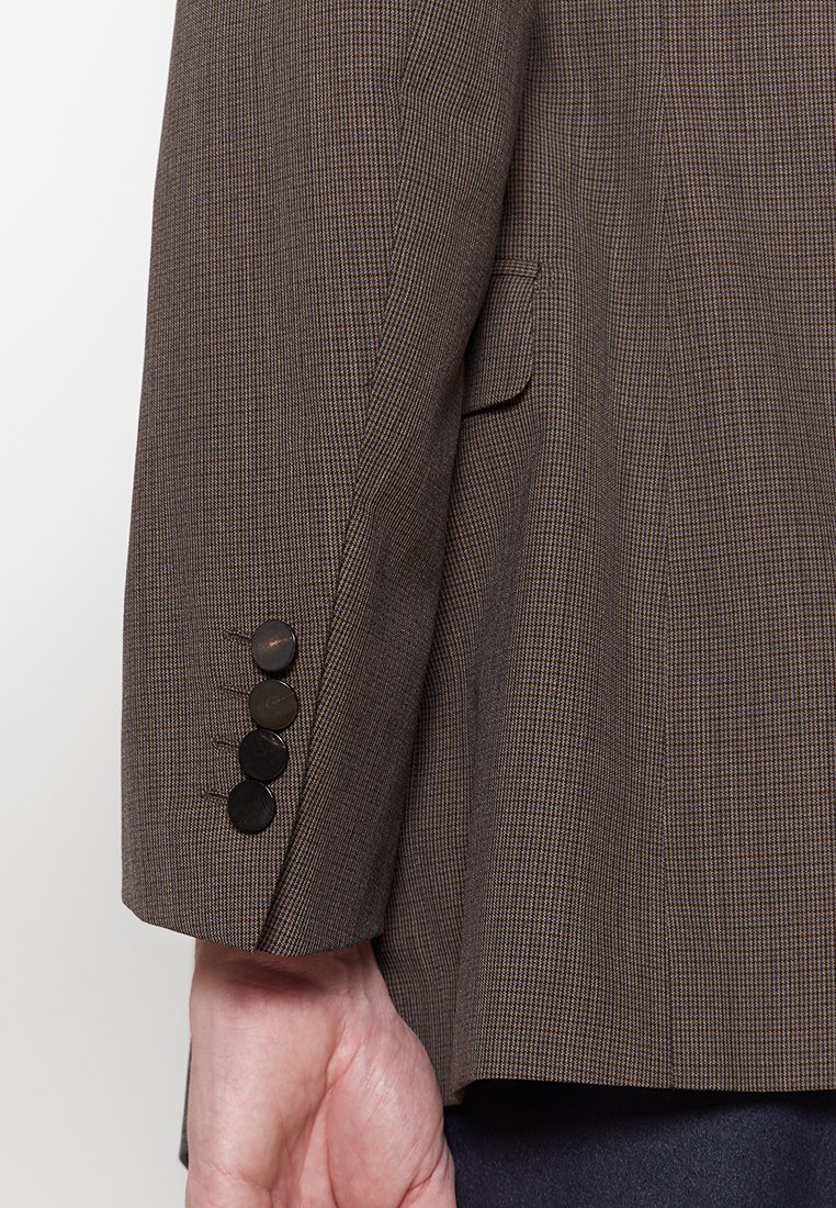 LANVIN