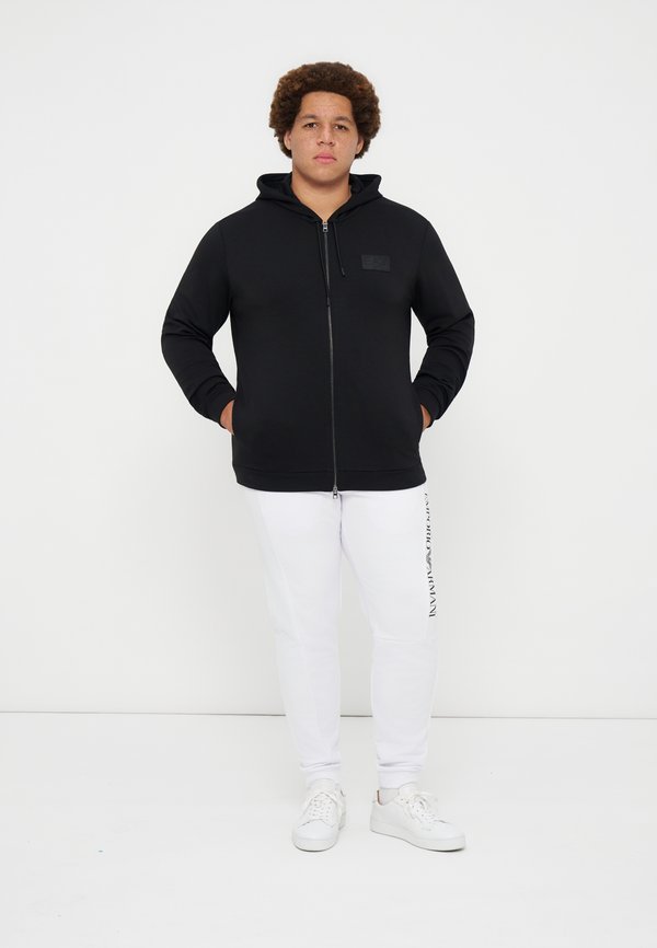 EA7 Emporio Armani