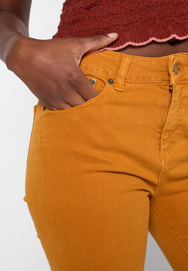 LOIS Jeans RAVAL