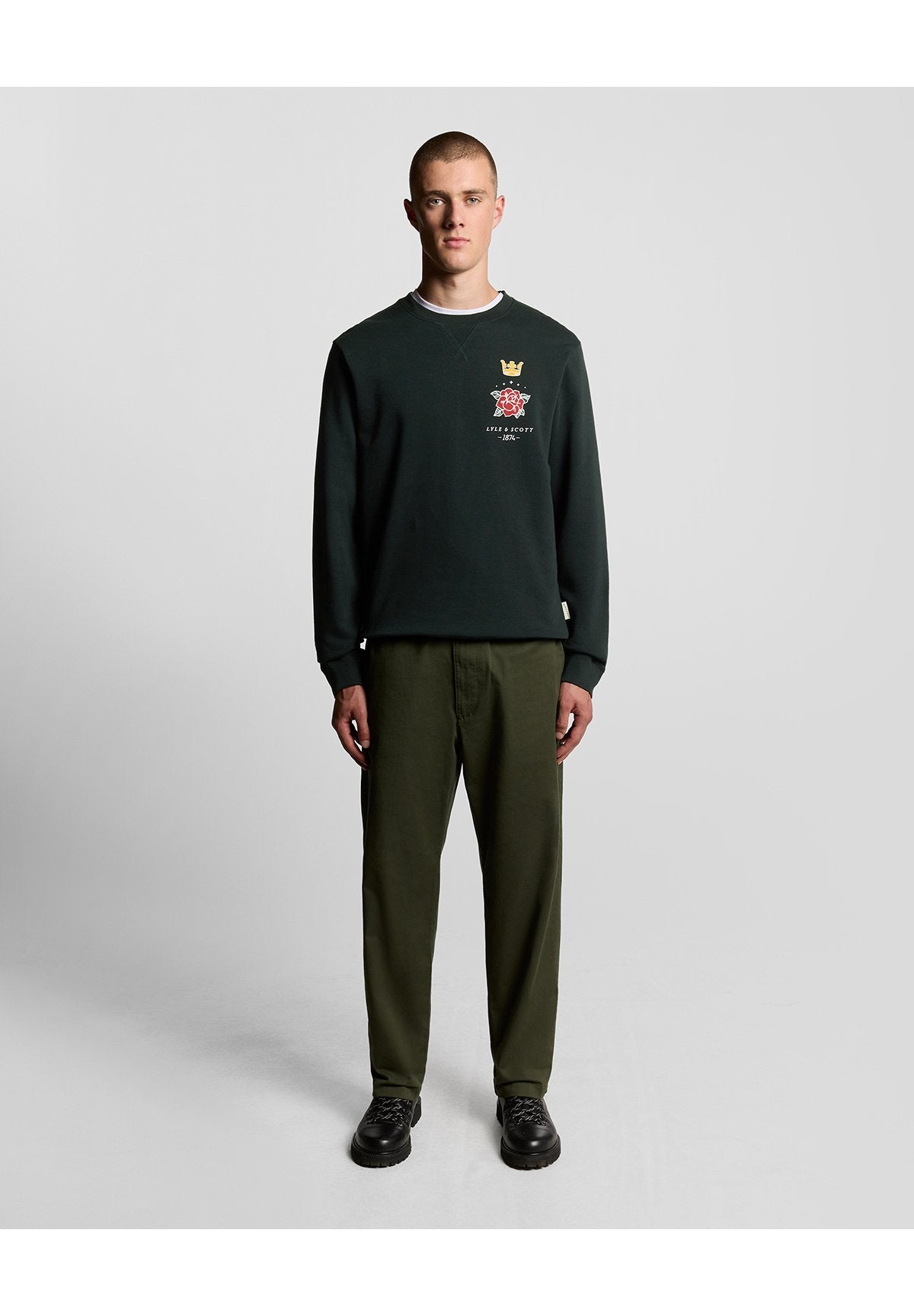 Lyle & Scott MID LAYERS ROSE AND CROWN GRAPHIC CREW NECK