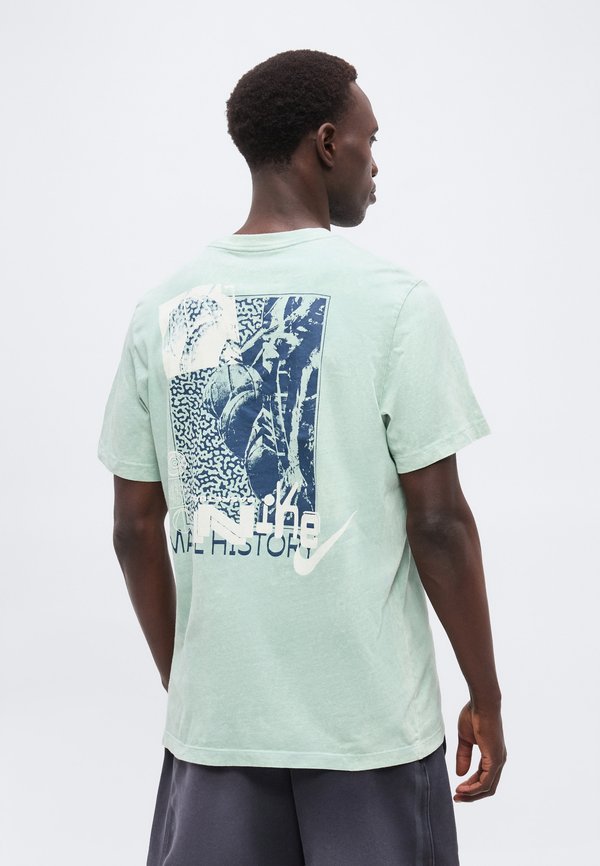 Nike Performance TEE ASBURY - Print T-shirt - steam