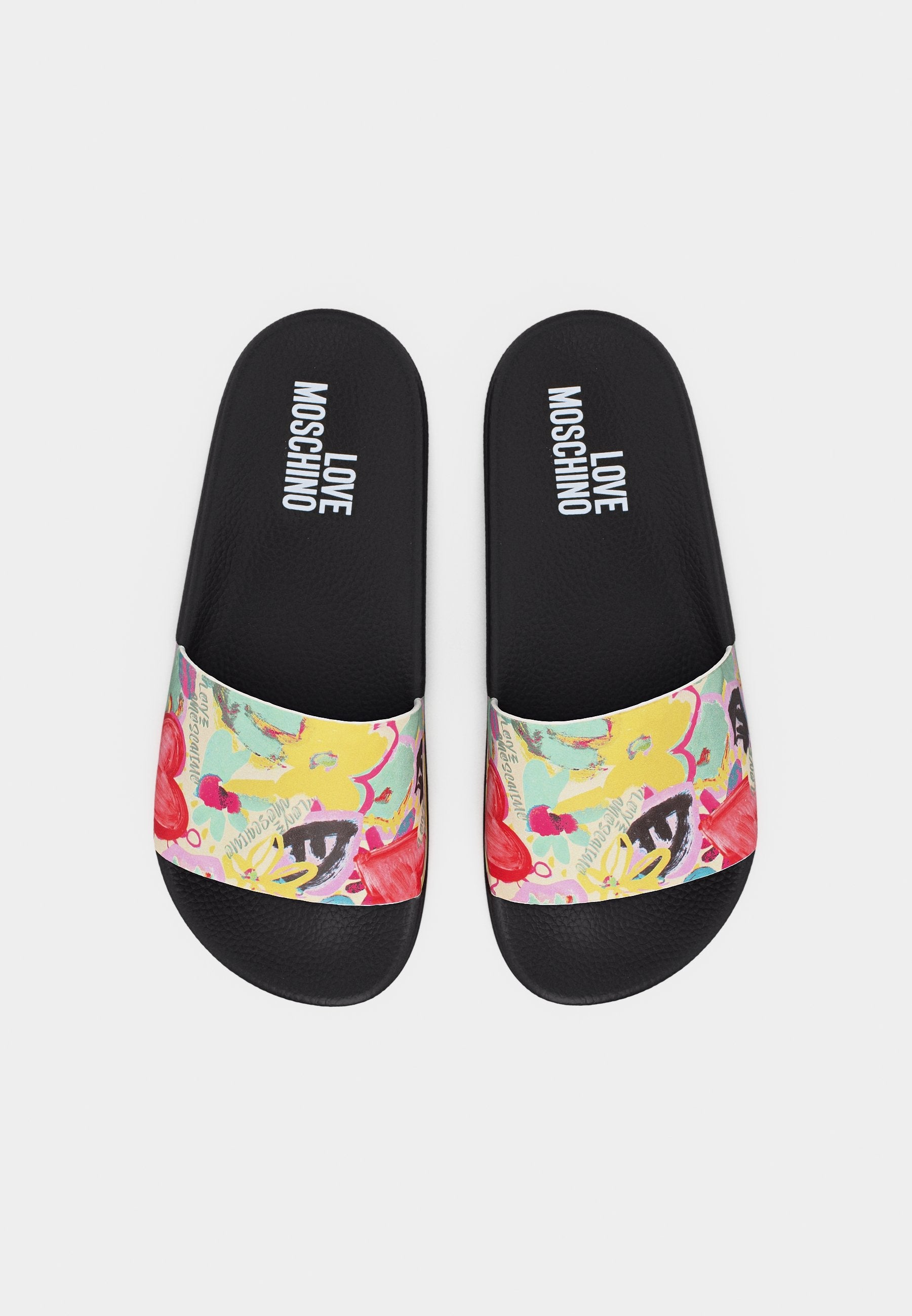 Love Moschino