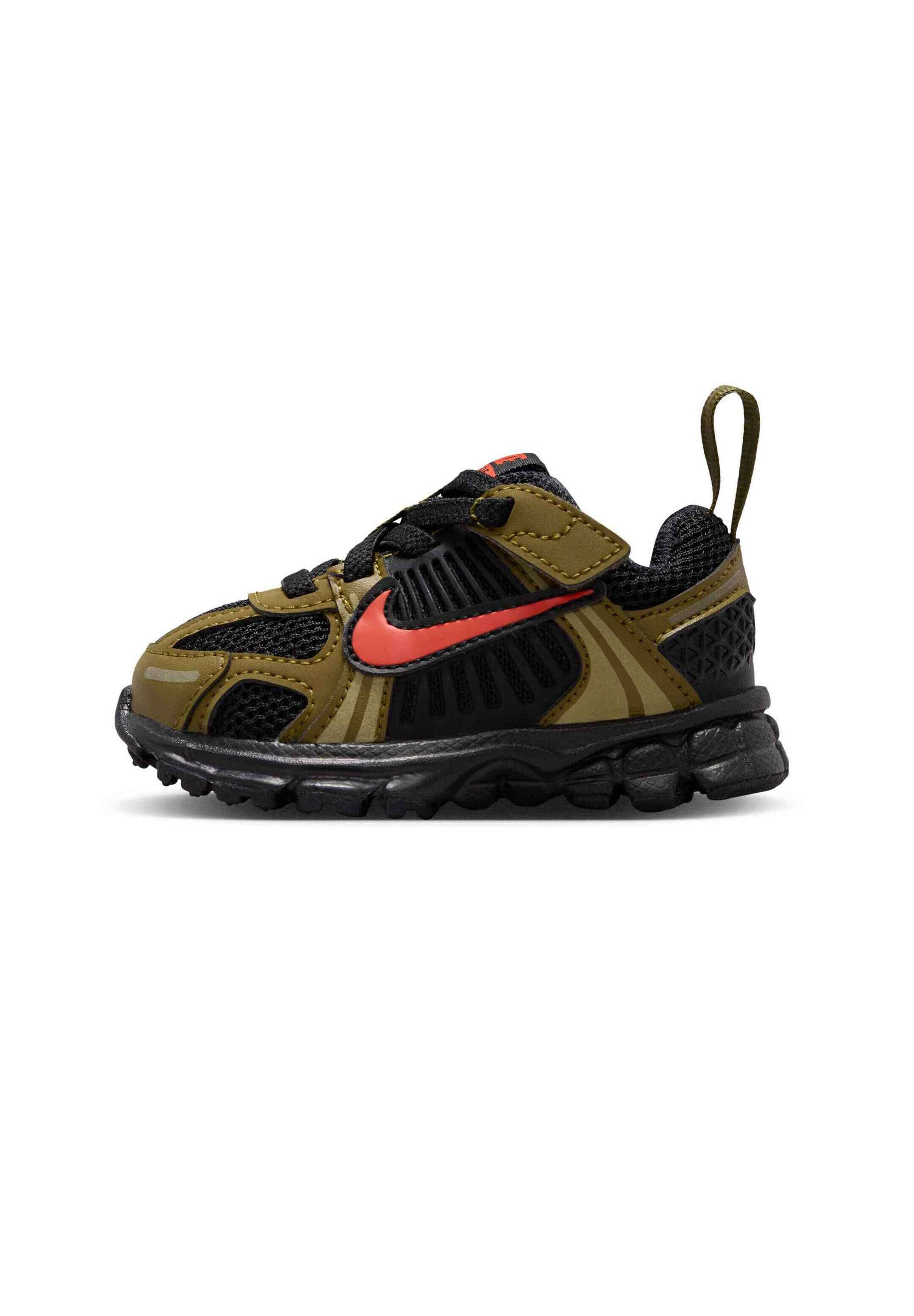 Nike Sportswear VOMERO 5 BT