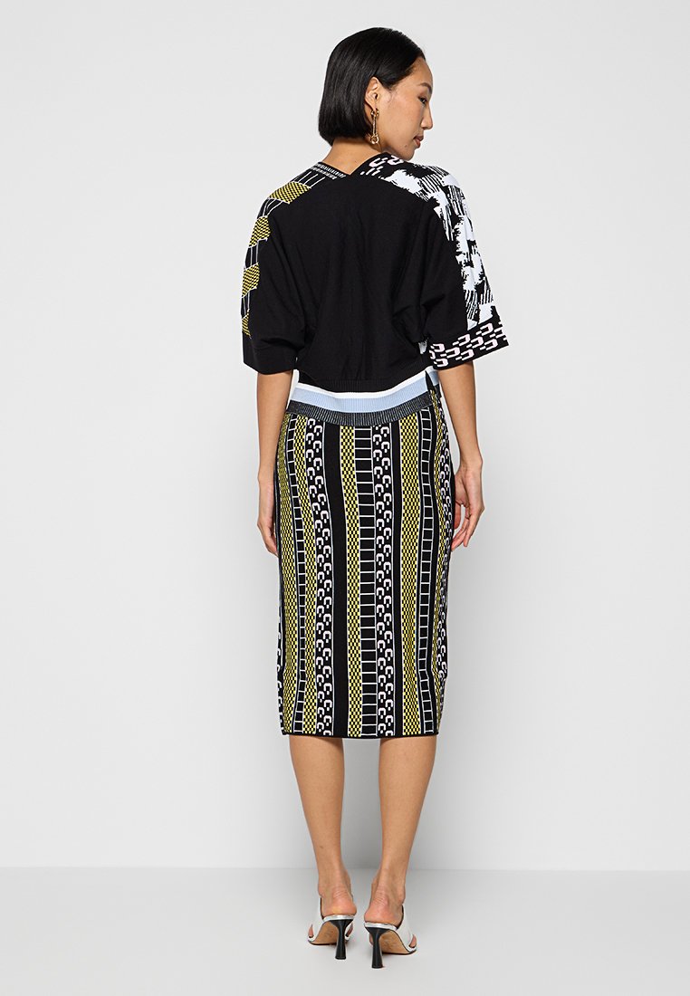 Diane von Furstenberg  POSTIANA