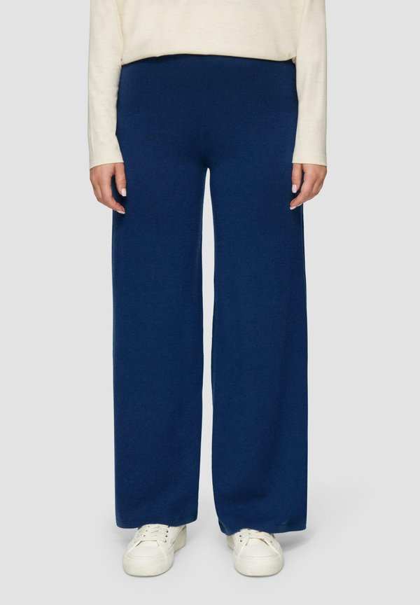 s.Oliver WIDE  - Trousers - ozeanblau