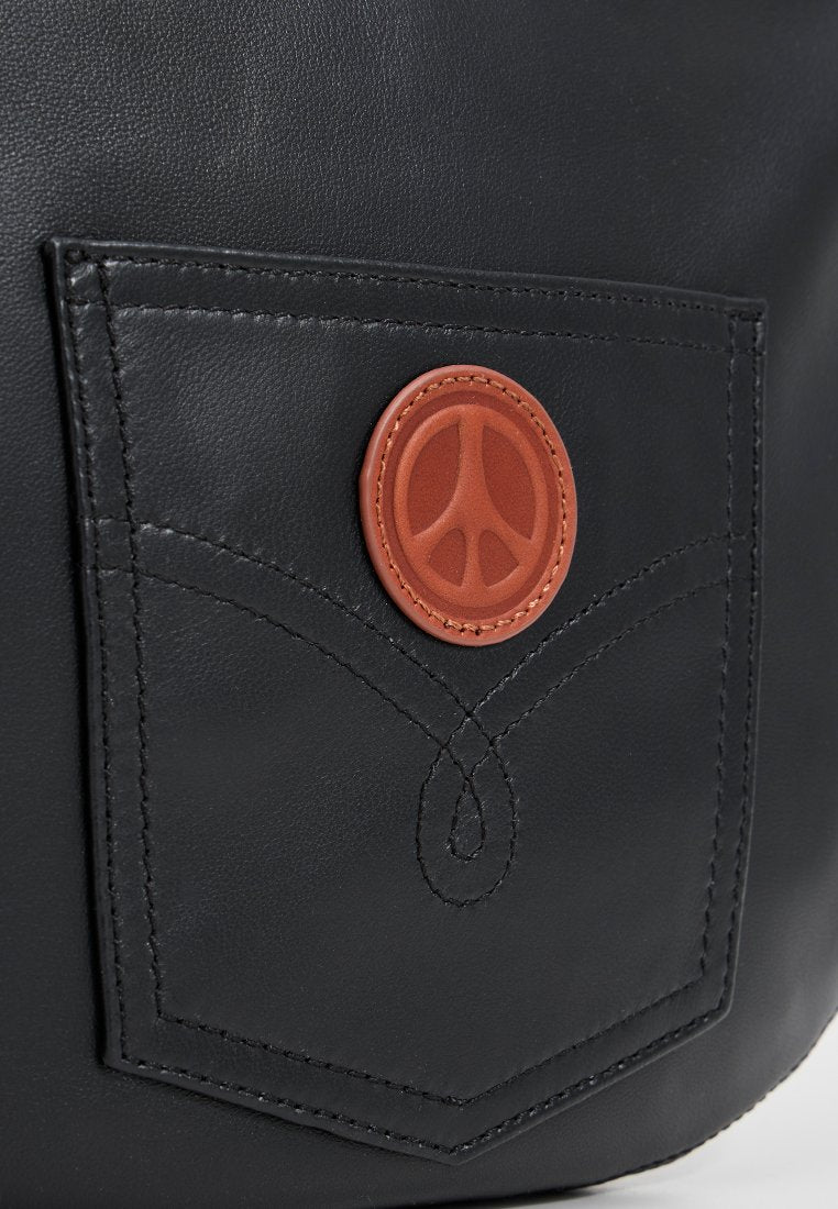 MOSCHINO JEANS