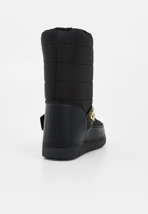 Love Moschino