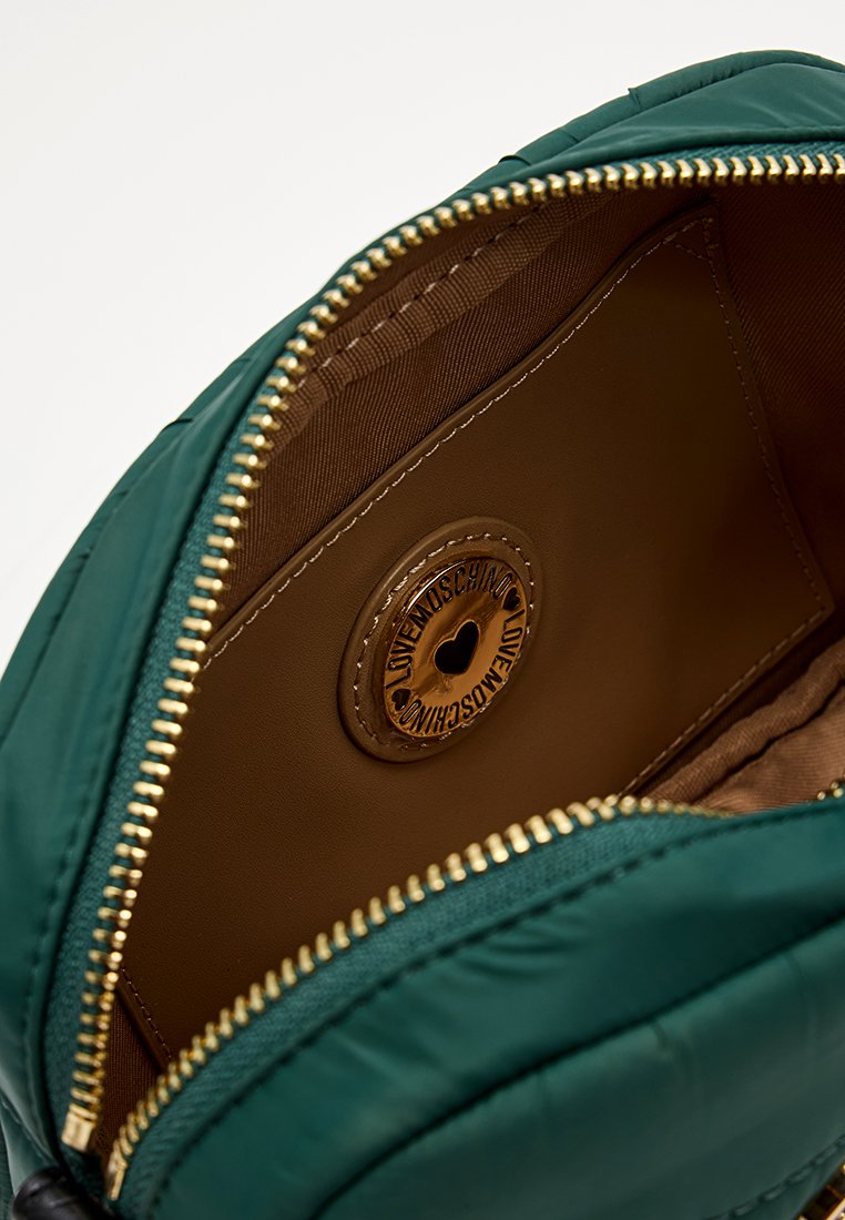 Love Moschino