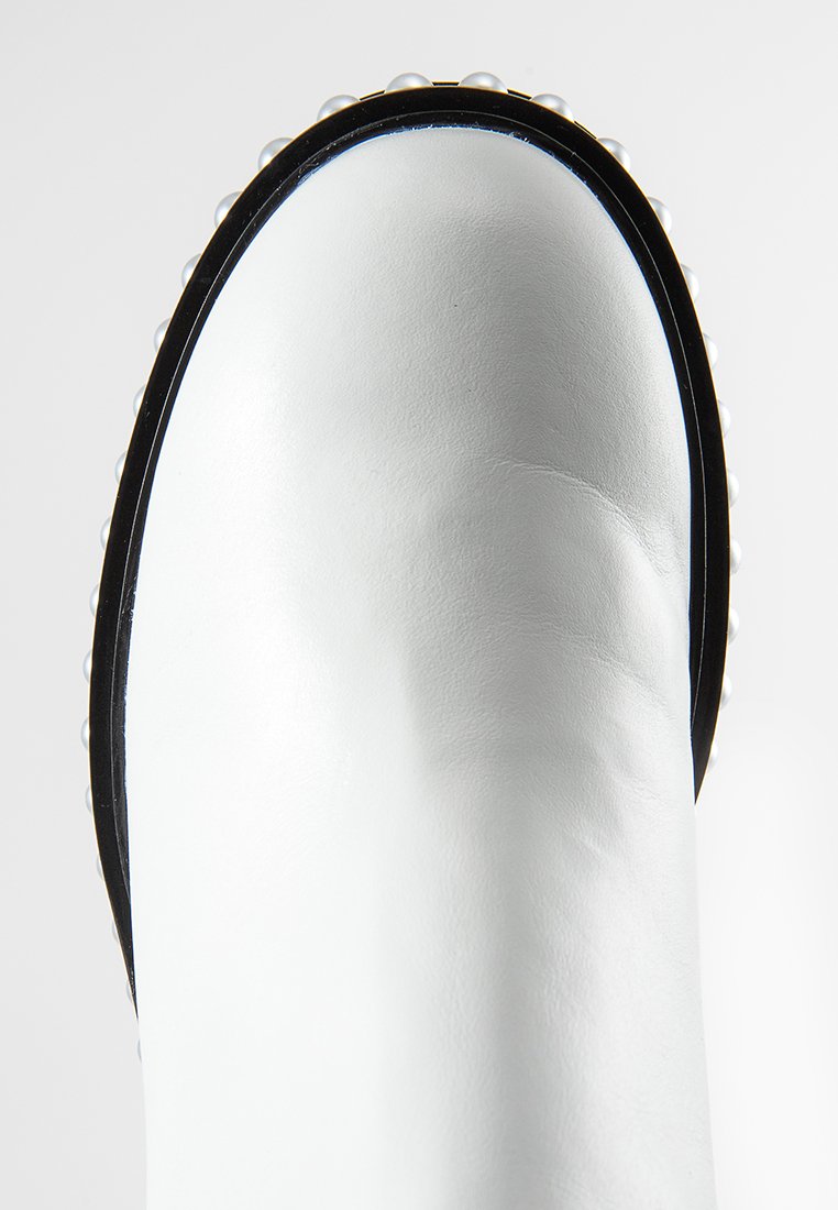 Stuart Weitzman SOHO