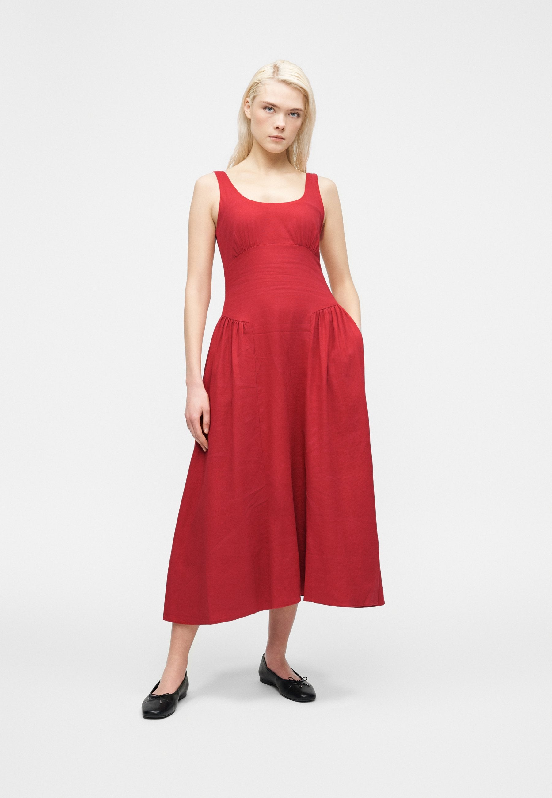 GAP SHIRRED DRESS