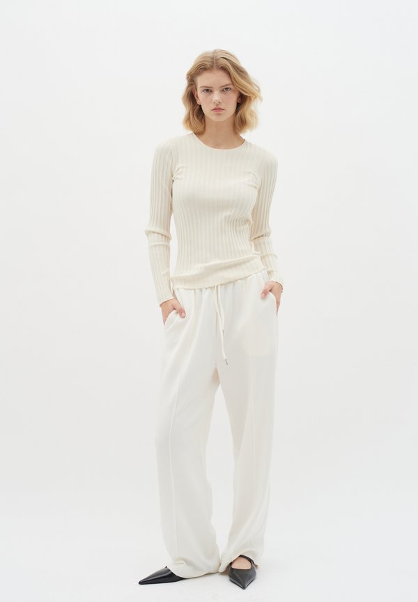 InWear LEICENT