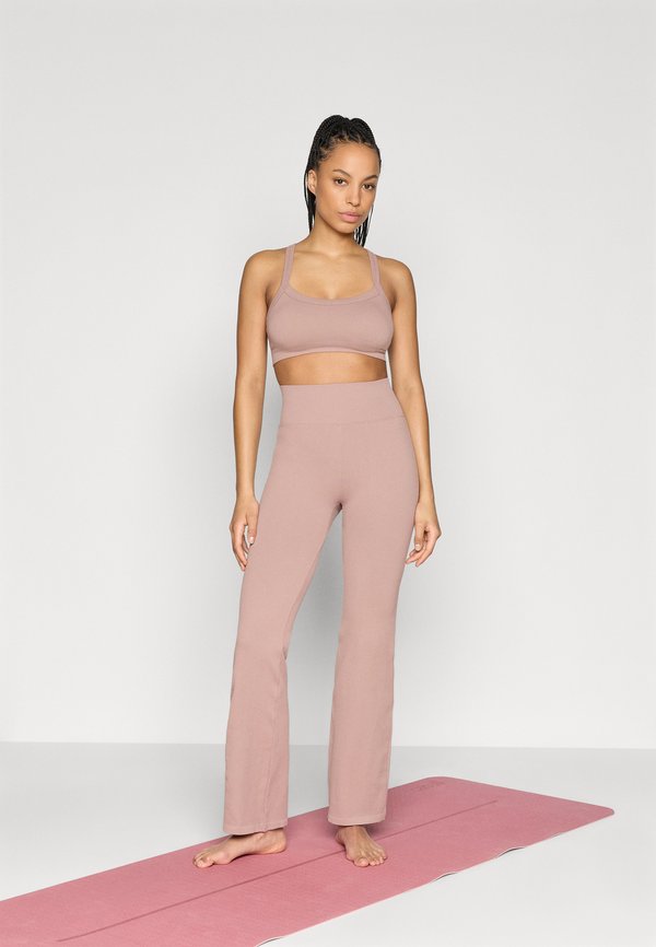 Even&Odd active HIGH RISE FLARED SEAMLESS