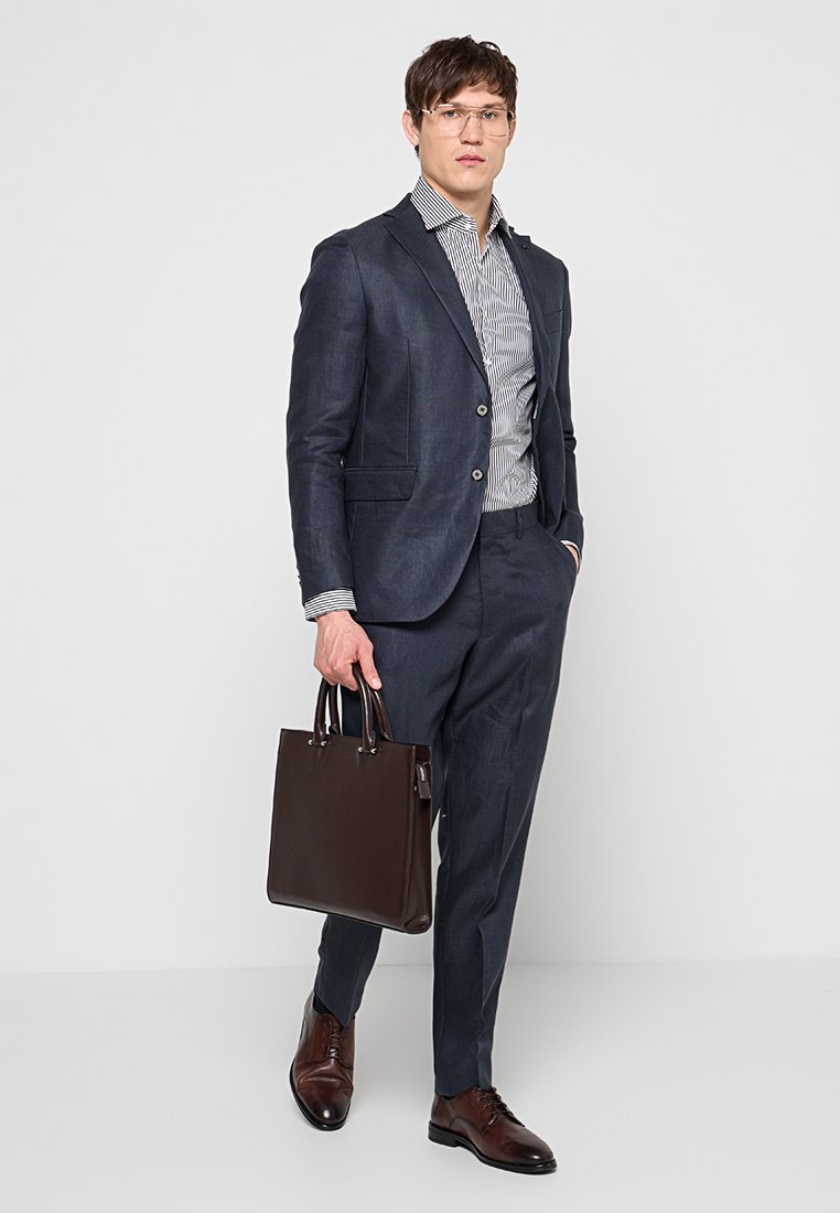 Michael Kors SLIM FIT
