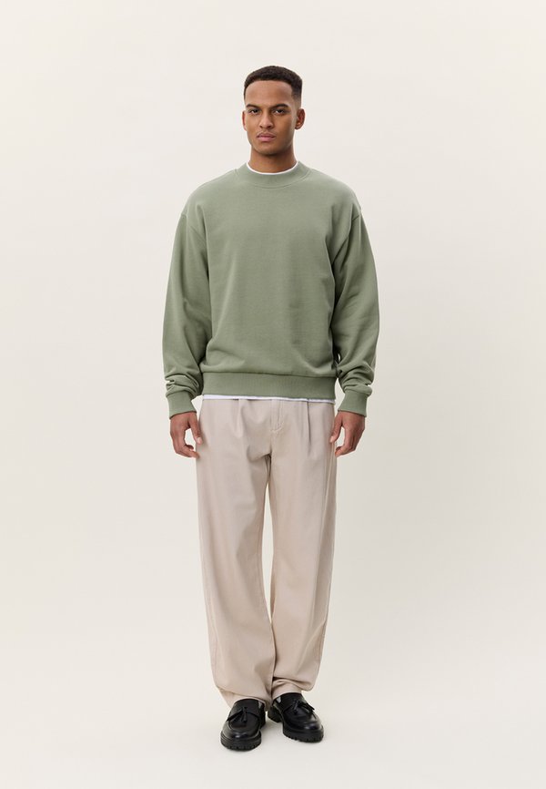 Les Deux ABRAM INSCRIBE SWEATSHIRT