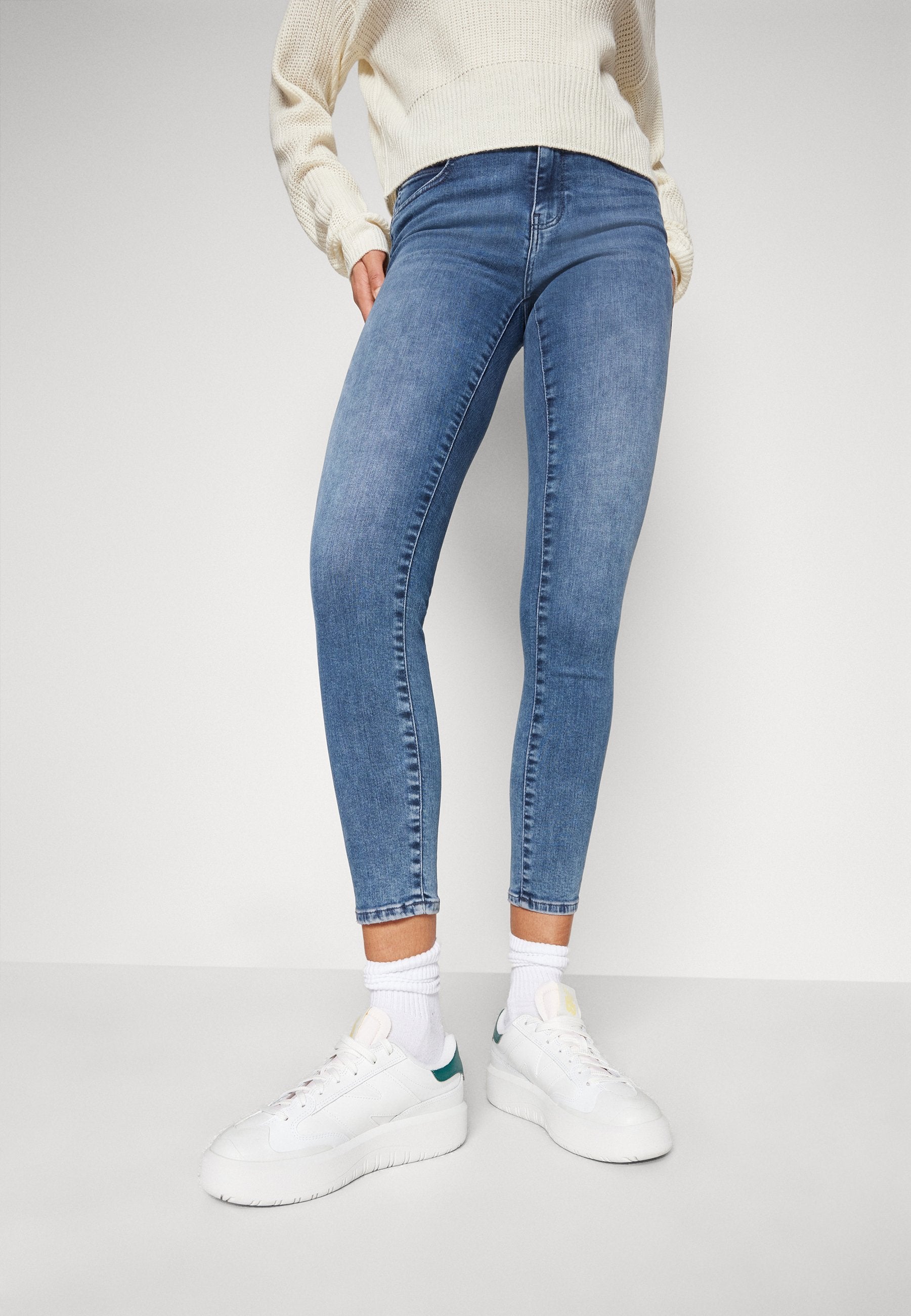 ONLBLUSH ZIPPER  Media 5