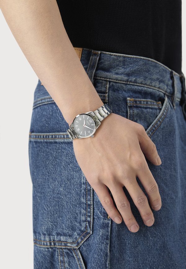 Guess EASTON - Watch - silver-coloured