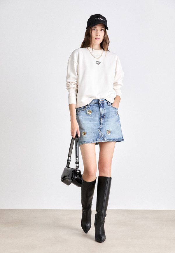 Tommy Jeans ESSENTIAL LOGO CREW