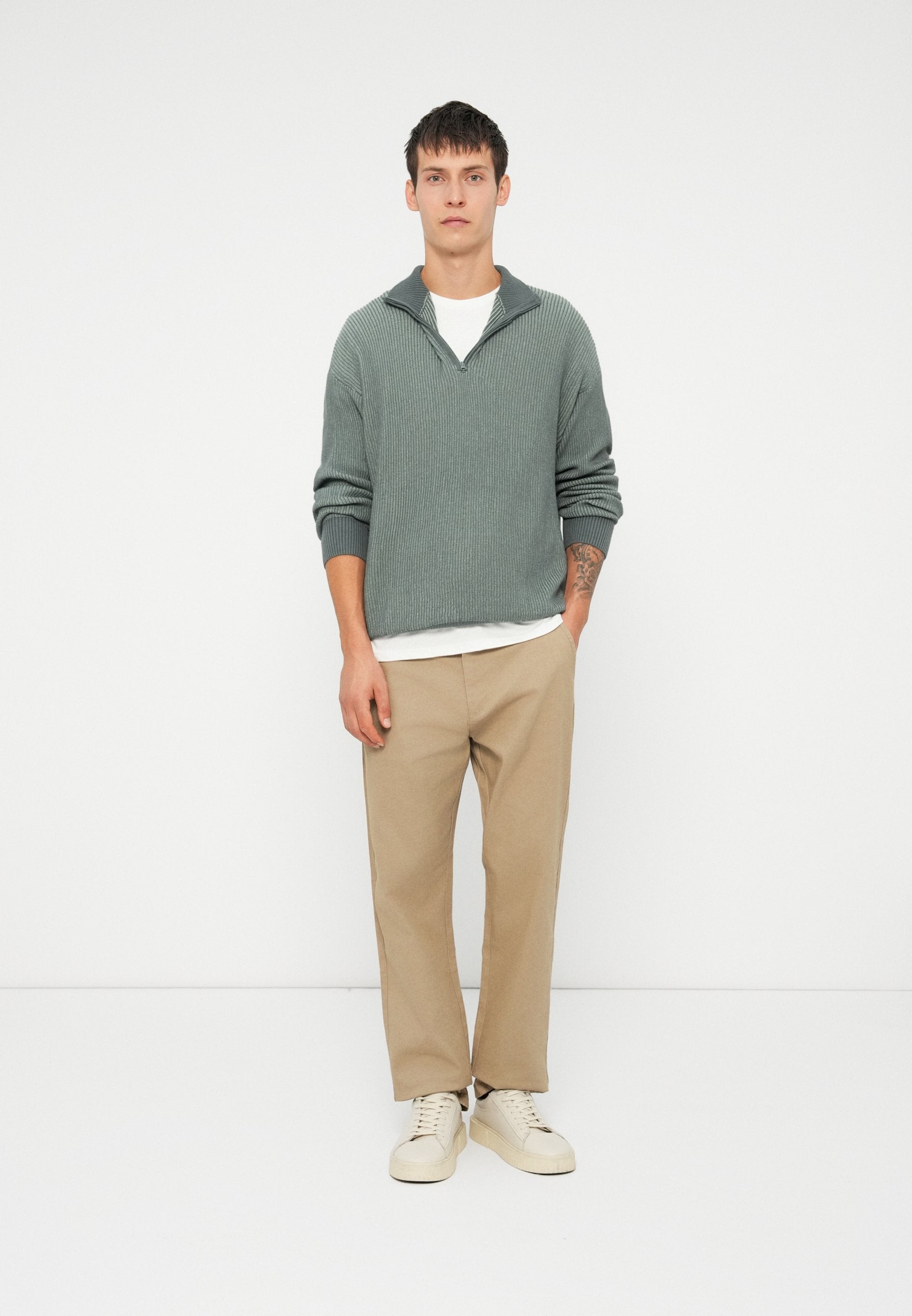 ONSEDGE STRAIGHT PANT Media 2