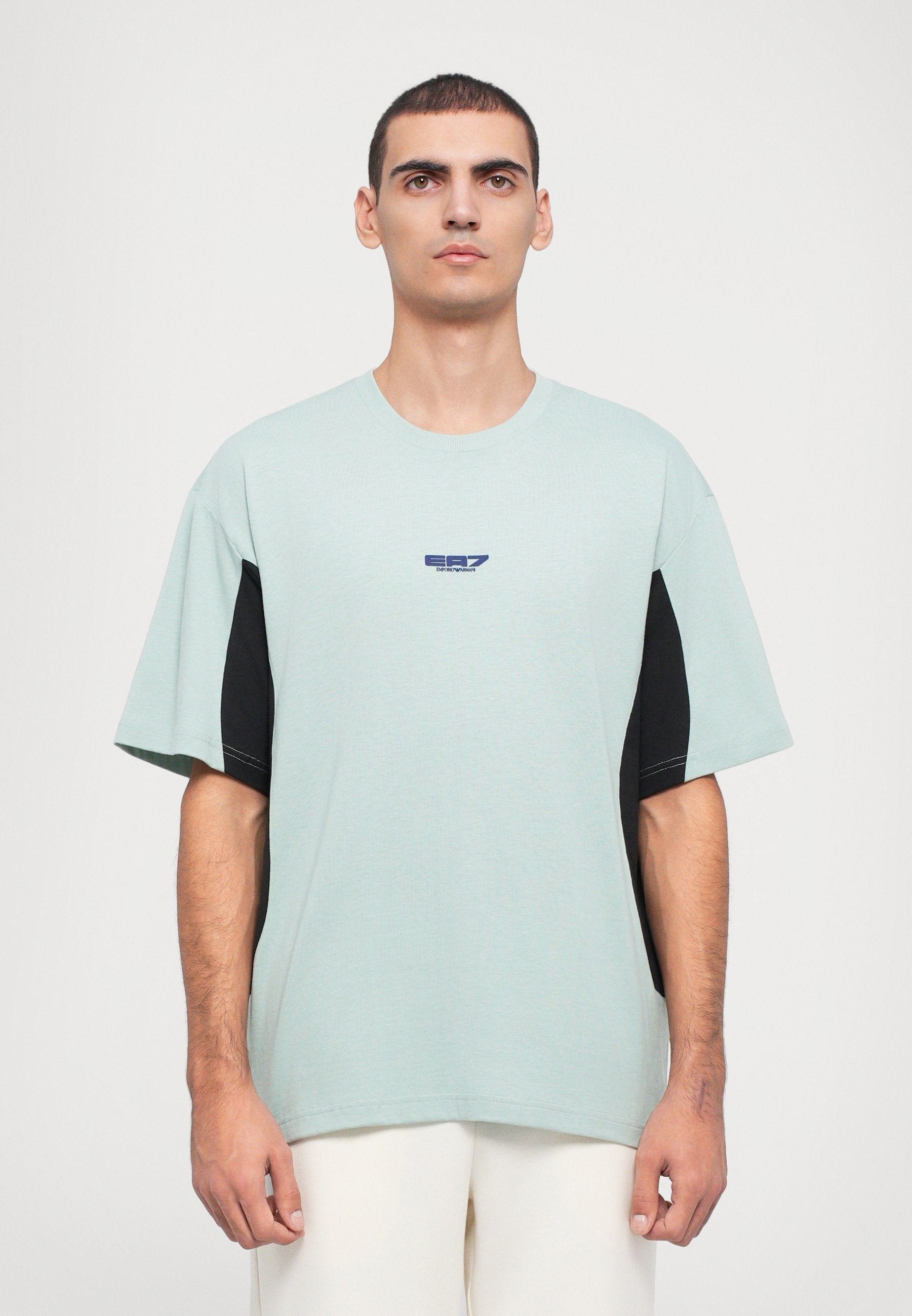 TRAIN GRAPHIC SERIES TEE SPECIAL Media 3