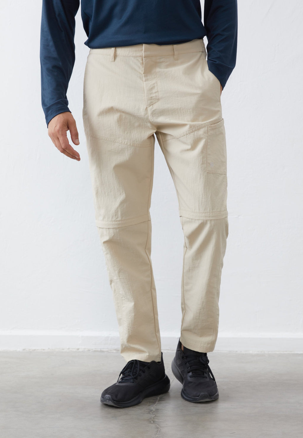 Pier One Sport CONVERTABLE HIKING TROUSERS WITH ZIP OFF LEG & MULTI POCKETS