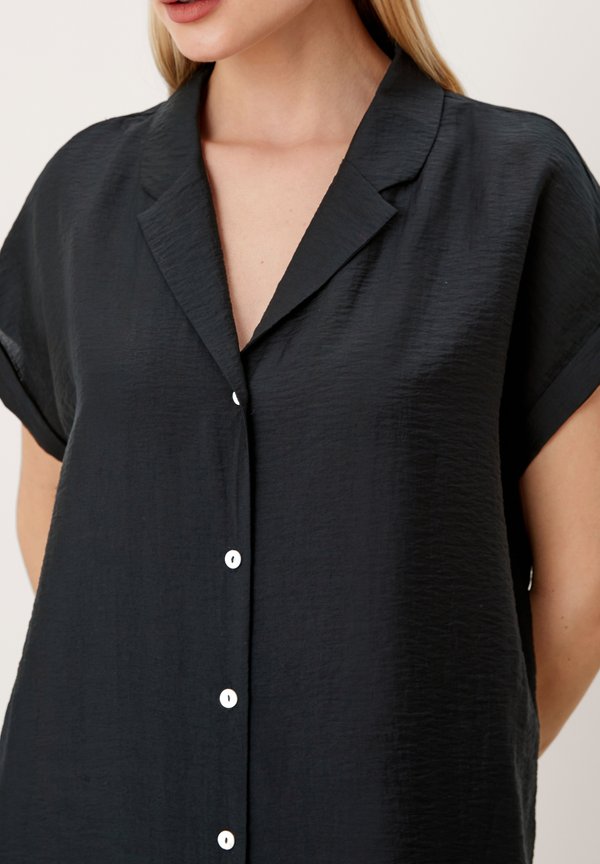 s.Oliver BLACK LABEL  MUNIE D’UN COL À REVERS