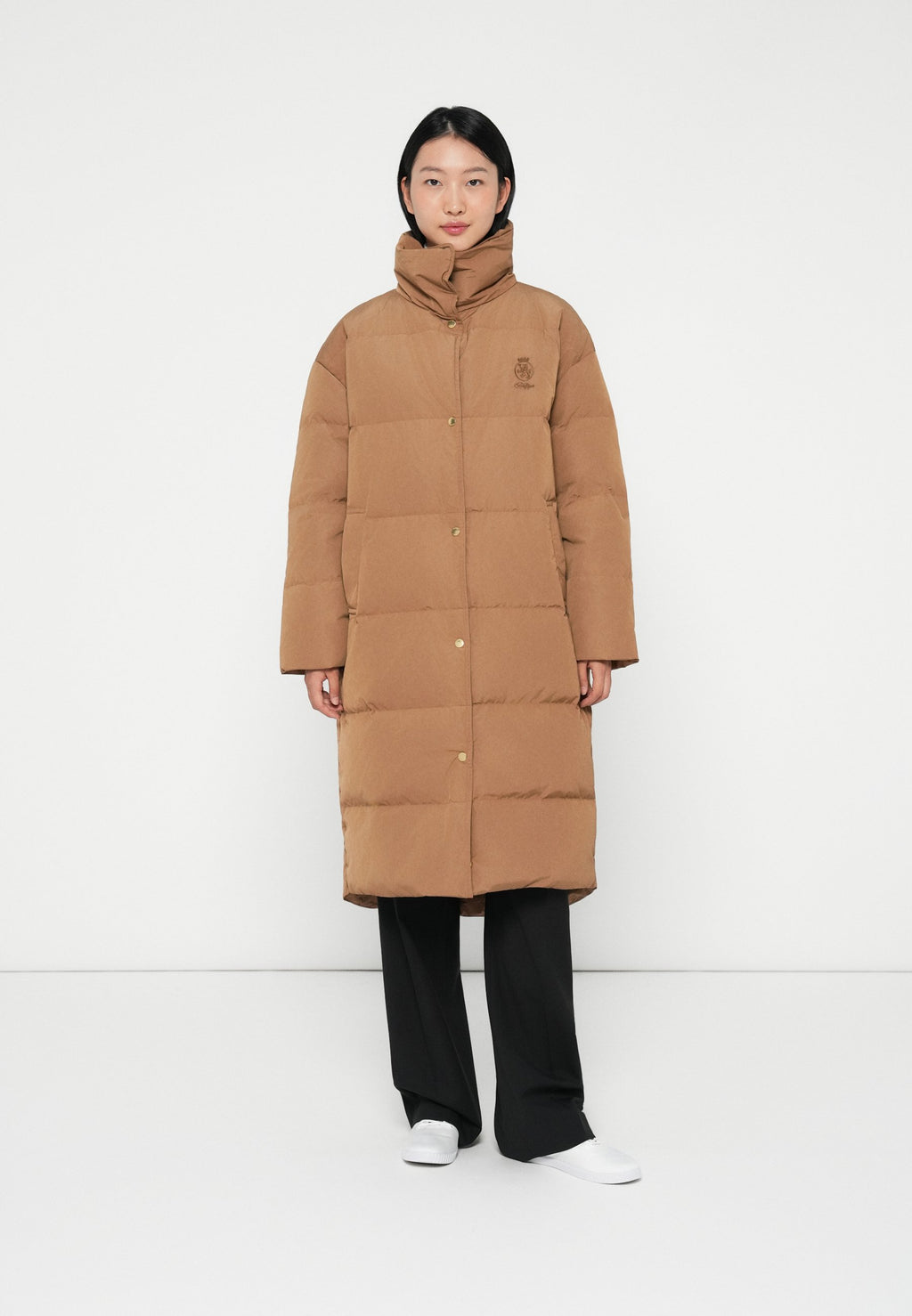 CREST COAT Media 3