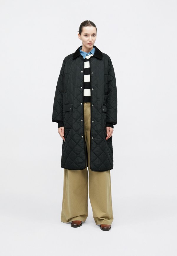 Tommy Hilfiger FLAG QUILTED PADDED OVERSIZED LONGLINE COAT - Winter coat - black