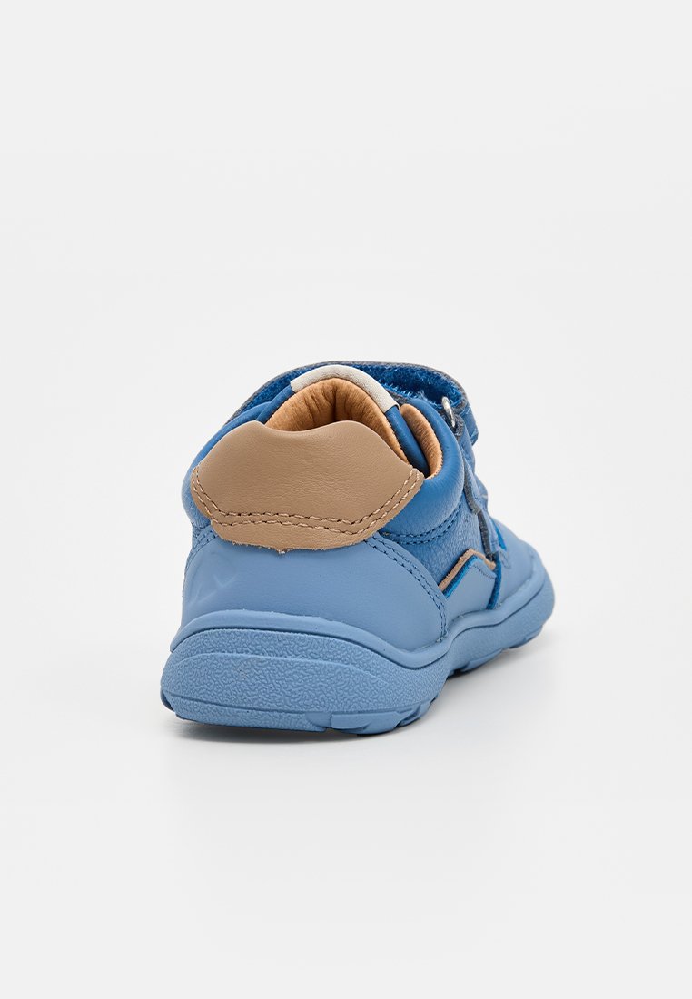 Bisgaard BAREFOOT MORTEN