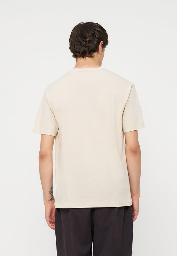 EA7 Emporio Armani