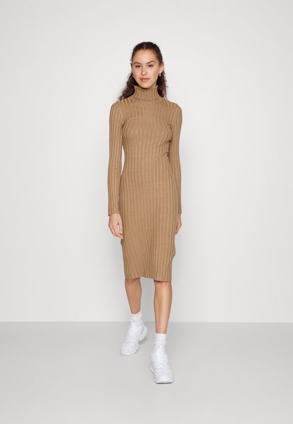 Even&Odd by Zalando ROLLKRAGEN BODYCON RIPP MIDI STRICKKLEID
