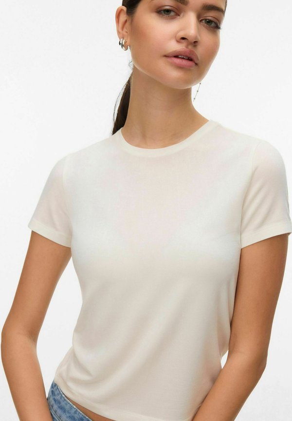 Vero Moda VMKYLIE - Basic T-shirt - snow white